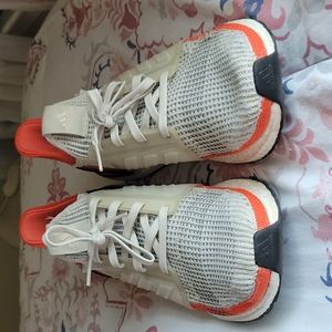 Adidas Ultraboost 19